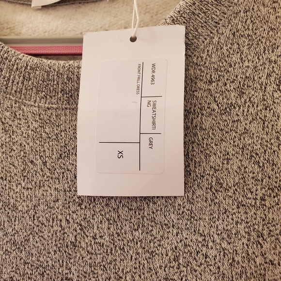 Sweater dress by Peter Jensen - Picture 4 of 6